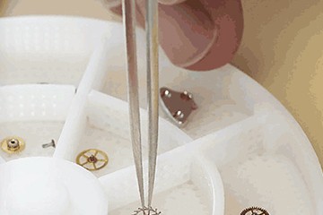 长沙欧米茄手表洗油保养地址