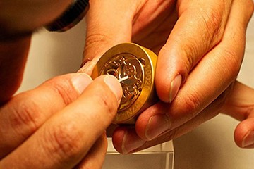 长沙欧米茄手表官售后维修店位置